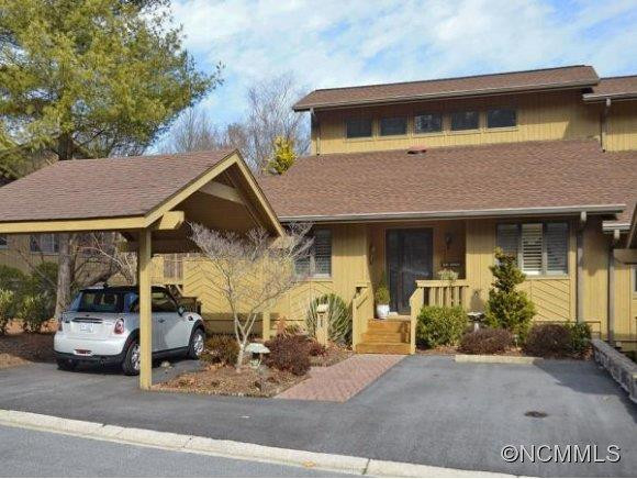 1005 RED OAK DRIVE