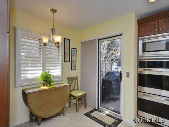 1005 RED OAK DRIVE - Photo 4