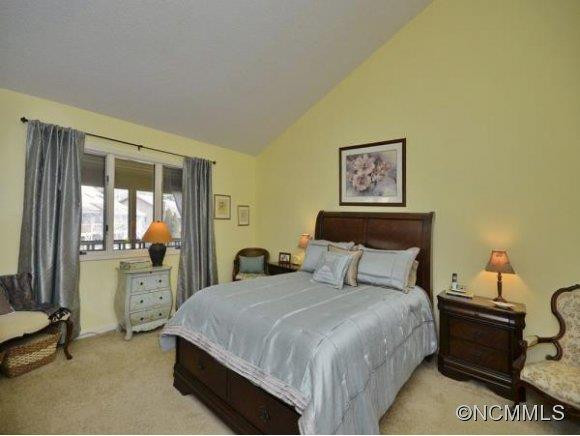 1005 RED OAK DRIVE - Photo 8