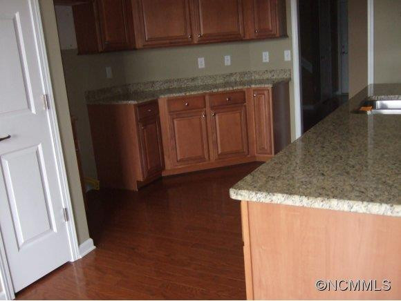 8 Stonebury Dr - Photo 4