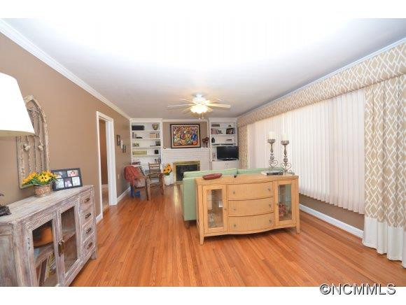 3101 Wesley Way - Photo 4