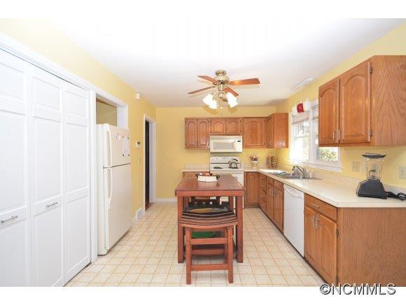 3101 Wesley Way - Photo 7