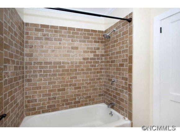 32 Morris Street - Photo 14