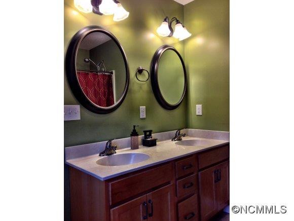36 Southwoods Drive - Photo 19