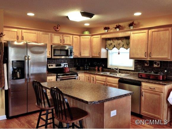 36 Southwoods Drive - Photo 3