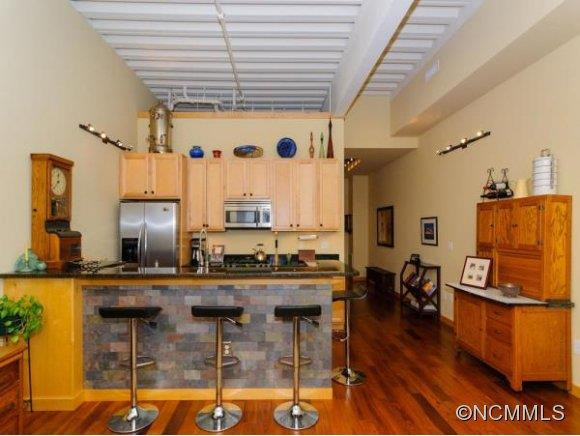 12 SOUTH LEXINGTON AVENUE #403 - Photo 11