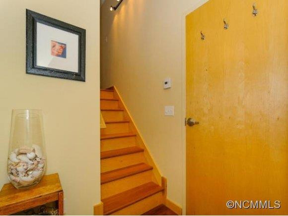 12 SOUTH LEXINGTON AVENUE #403 - Photo 18