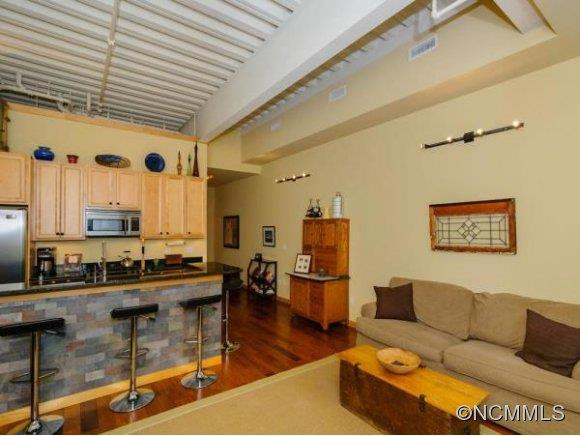 12 SOUTH LEXINGTON AVENUE #403 - Photo 4
