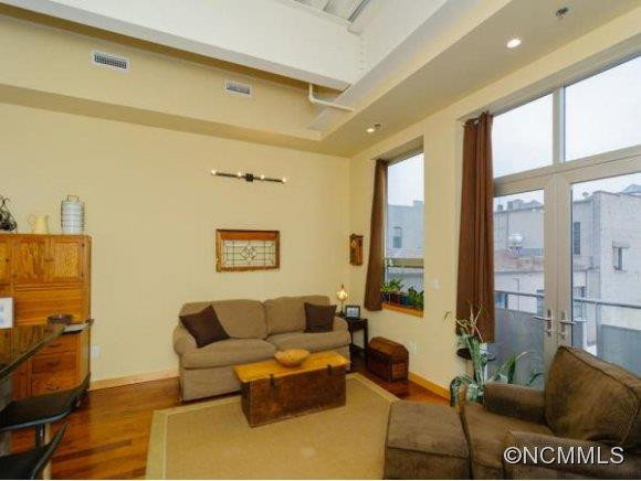 12 SOUTH LEXINGTON AVENUE #403 - Photo 6