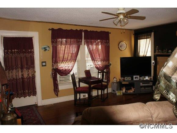 257 Carolina Ave - Photo 14