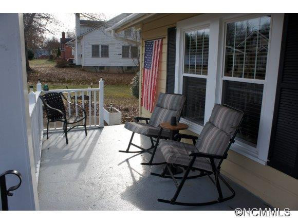 257 Carolina Ave - Photo 15