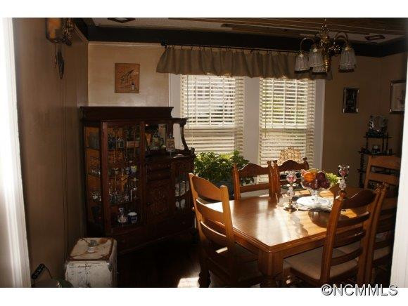 257 Carolina Ave - Photo 6