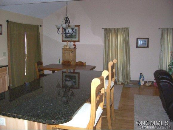 215 Mountain Bluff Trl - Photo 4