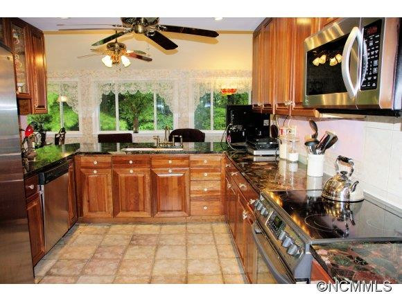 136 Woodhaven Drive - Photo 12
