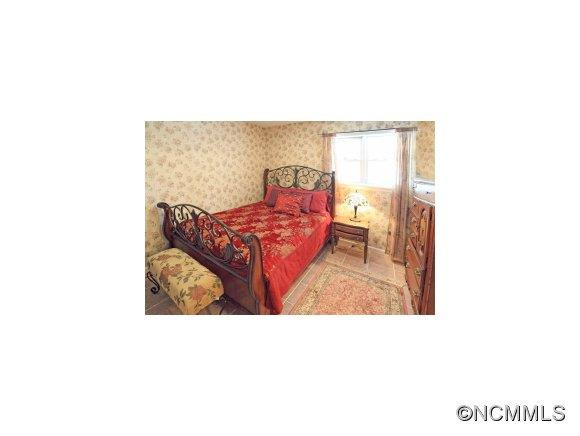 136 Woodhaven Drive - Photo 16
