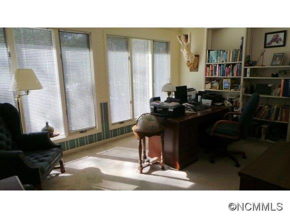 136 Woodhaven Drive - Photo 19