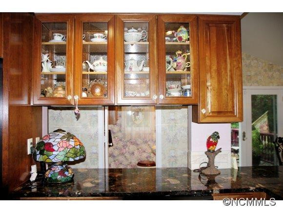 136 Woodhaven Drive - Photo 10