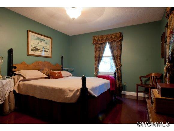 757 Country Club Drive - Photo 9