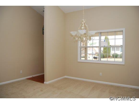 1102 Citation Cir - Photo 3