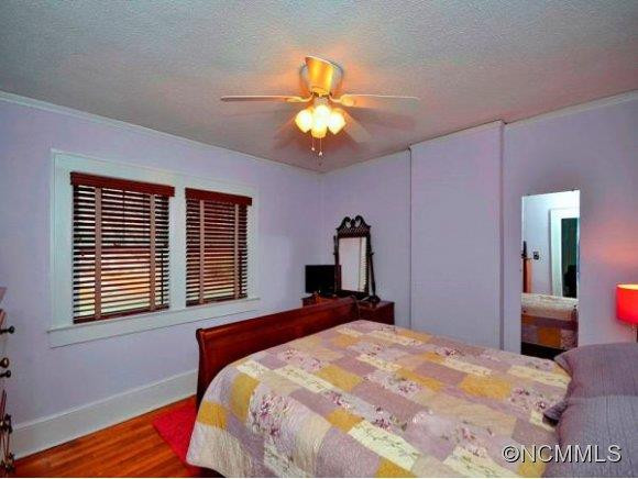 108 CARRIER ST - Photo 12