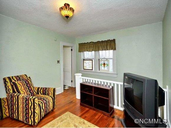 108 CARRIER ST - Photo 15
