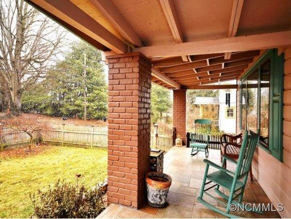 108 CARRIER ST - Photo 17