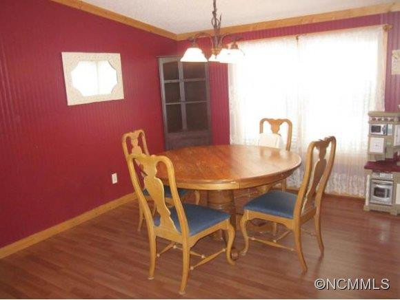 934 ALLENS CREEK ROAD - Photo 6