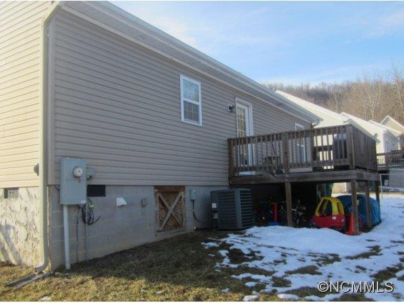 100 Newberry Drive - Photo 11