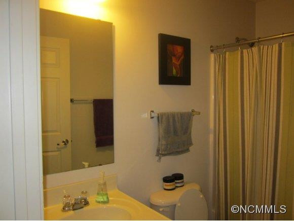 100 Newberry Drive - Photo 8