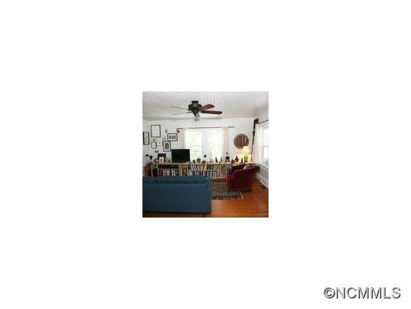 106 Salola Street - Photo 3