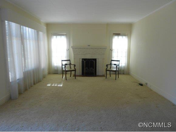 141 Carolina Avenue - Photo 2