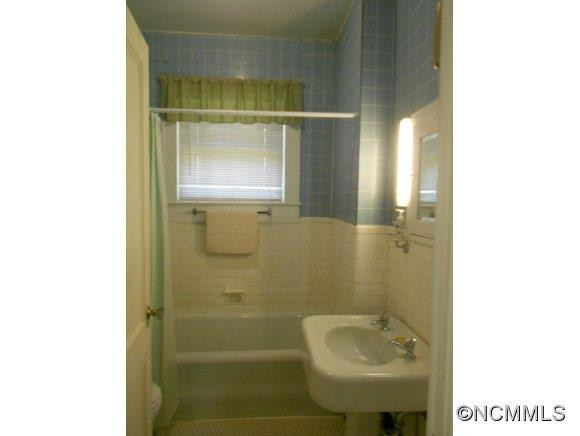 141 Carolina Avenue - Photo 13