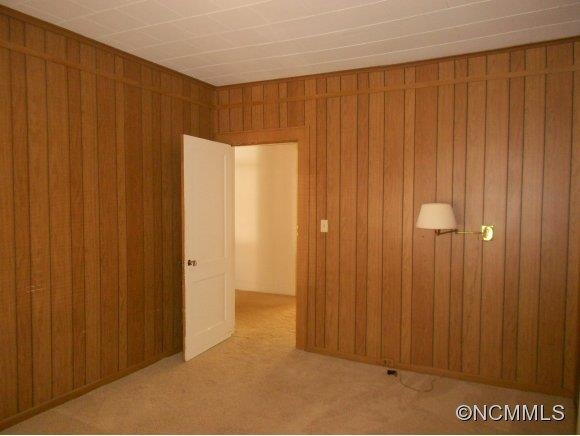141 Carolina Avenue - Photo 14