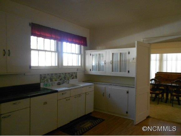 141 Carolina Avenue - Photo 17