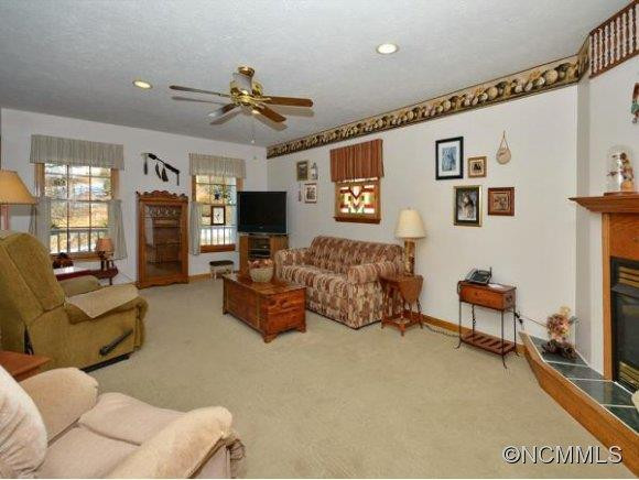 406 CINNAMON WAY - Photo 3