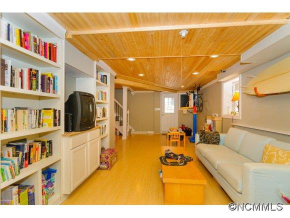 380 Pearson Dr - Photo 18