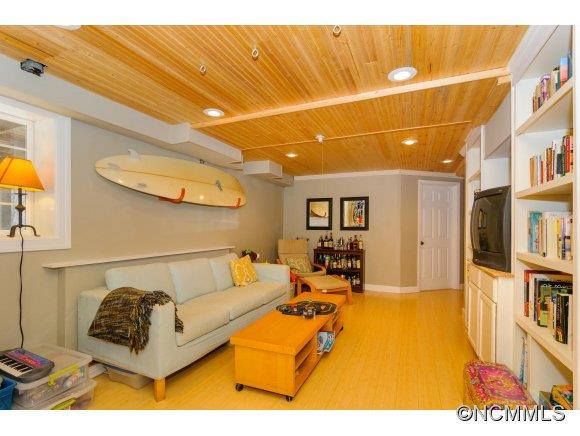 380 Pearson Dr - Photo 19