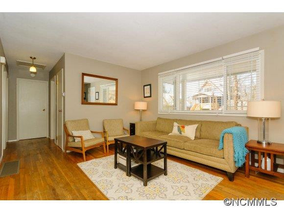 380 Pearson Dr - Photo 5