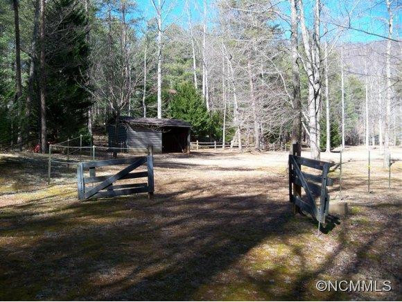 414 Wild Horse Lane - Photo 19