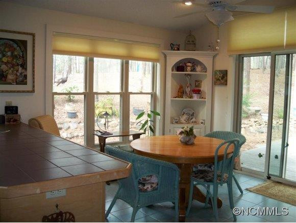 414 Wild Horse Lane - Photo 5