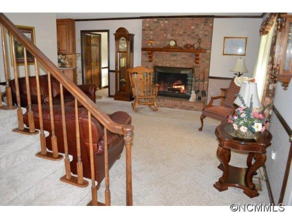 180 Marie Cothenia Drive - Photo 9