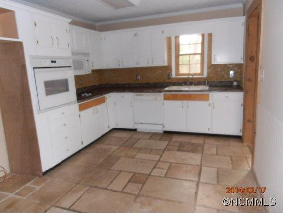 64 Scarlett Drive - Photo 2