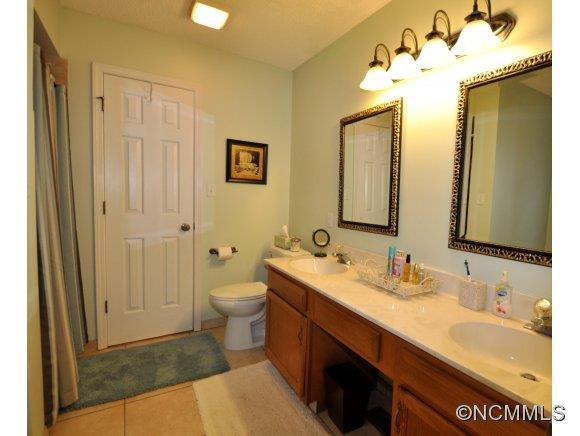 213 Waterford Drive - Photo 10