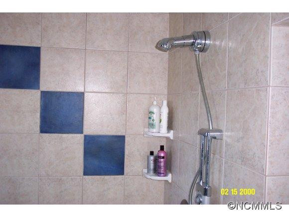 631 Ferncliff Lane - Photo 13