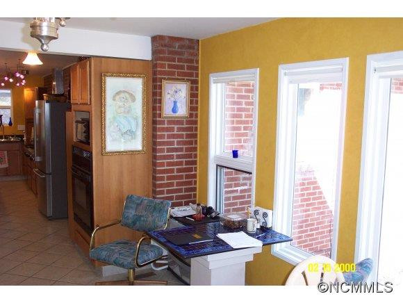 631 Ferncliff Lane - Photo 3