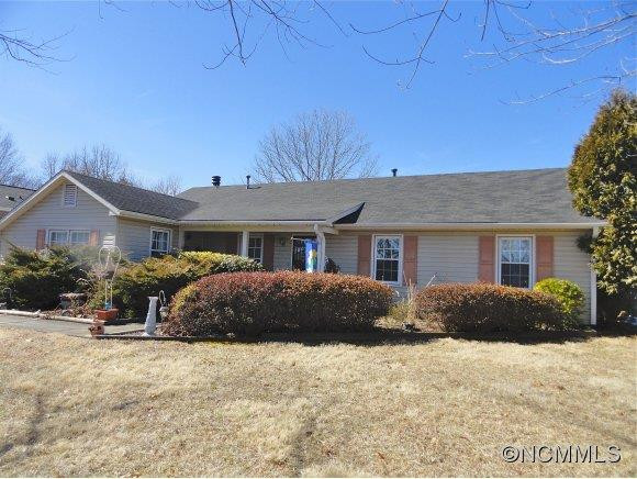 61 Lynwood Circle