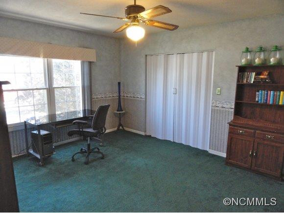 61 Lynwood Circle - Photo 11