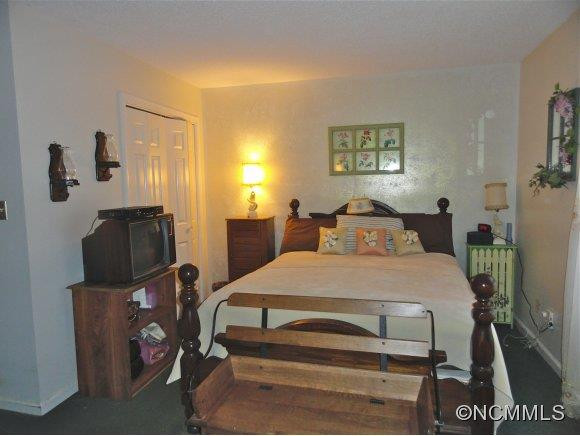 61 Lynwood Circle - Photo 6