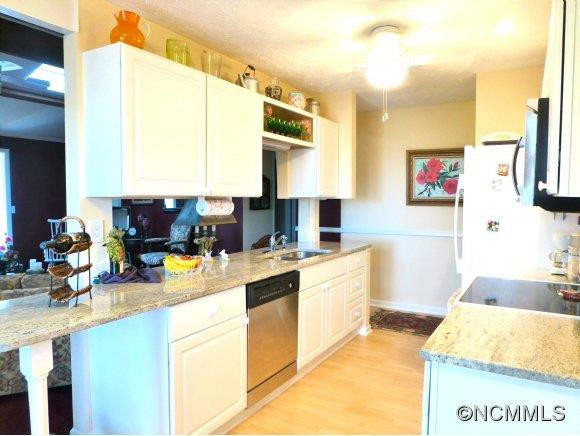 159 Skyline Drive - Photo 3