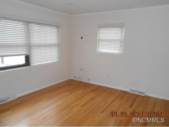 504 Deaverview Road - Photo 2